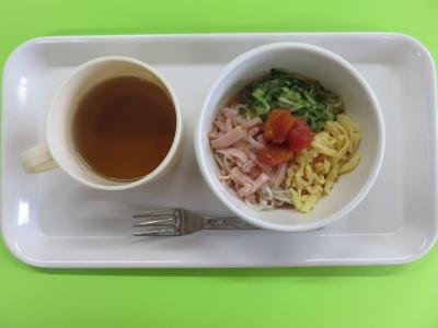 お茶、トマトそうめん